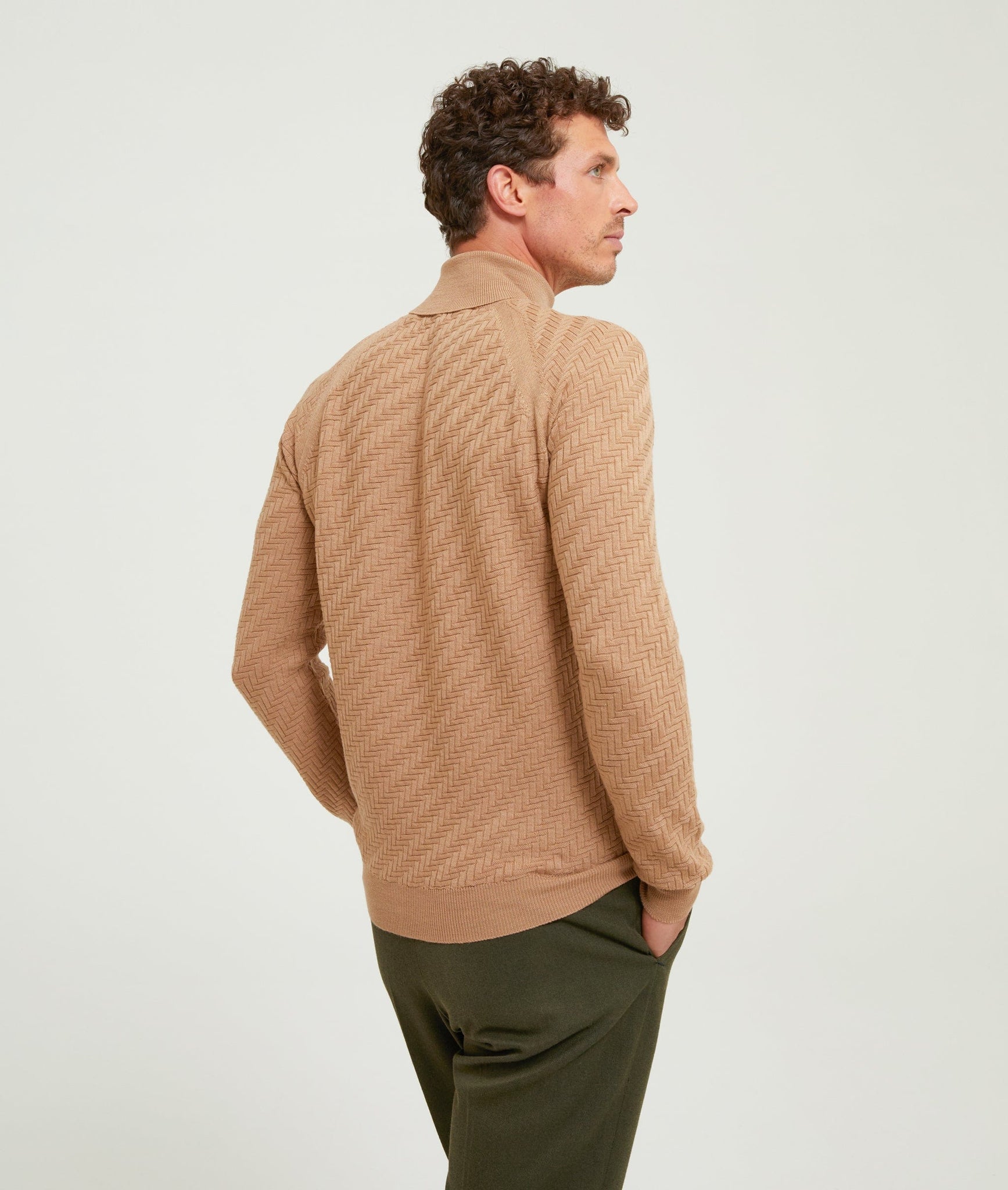 Pattern Stitch Roll Neck in Cashwool