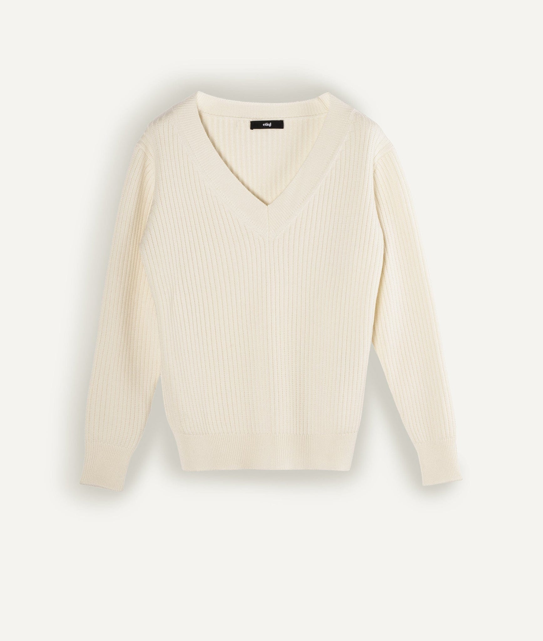 Ribbed Deep V-Neck Sweater in Cashwool