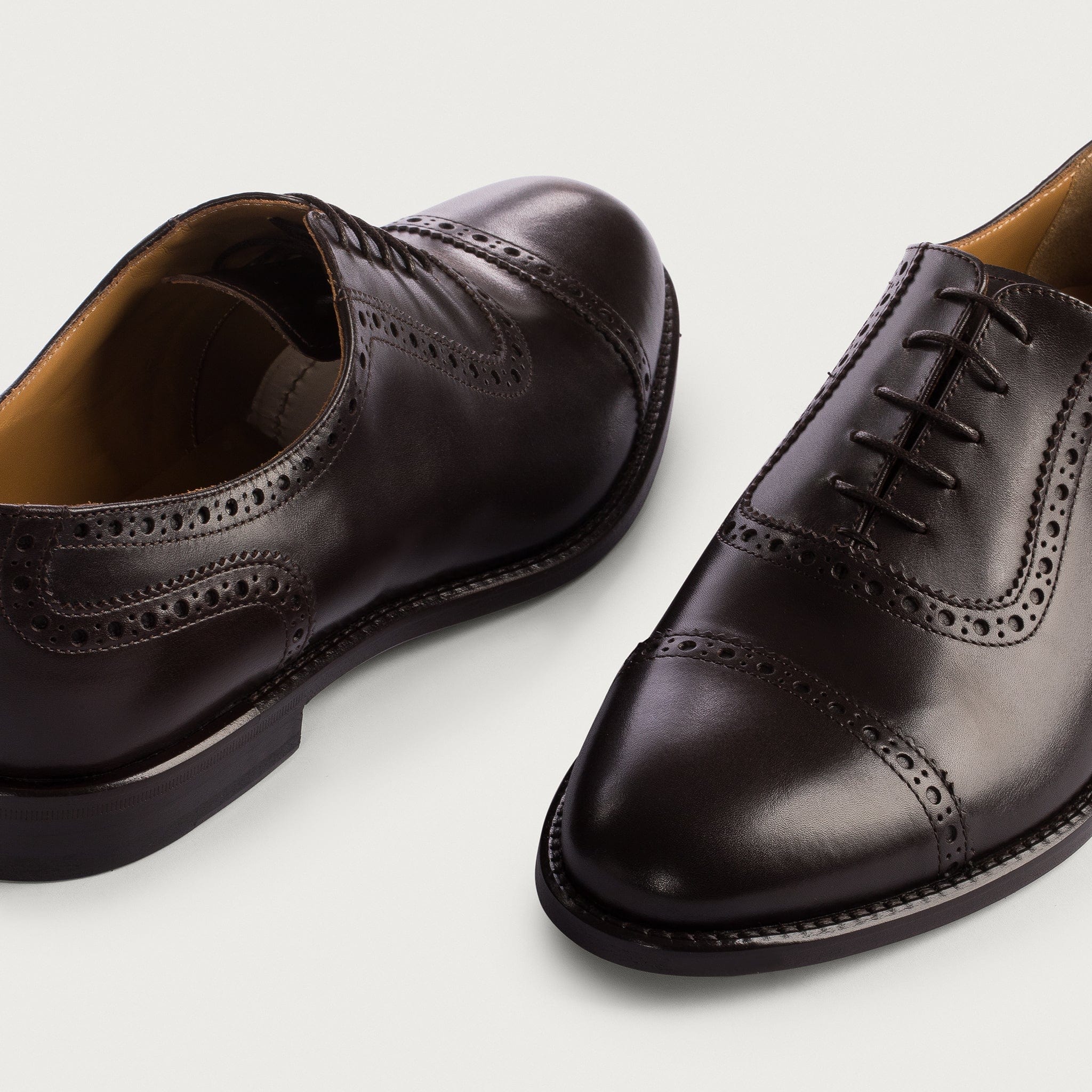 Oxford Half Brogue in Calf Leather