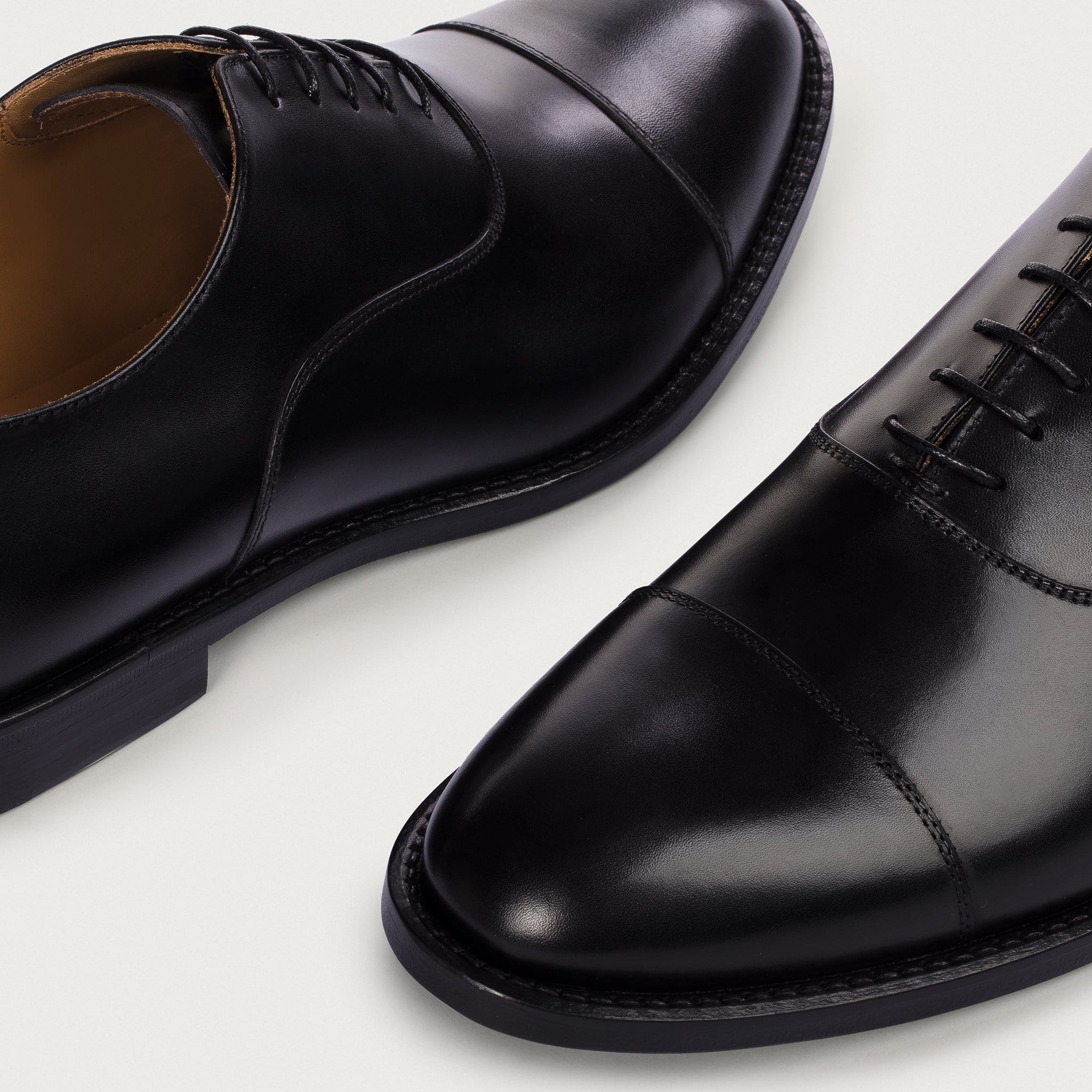 Oxford Cap Toe in Calf Leather