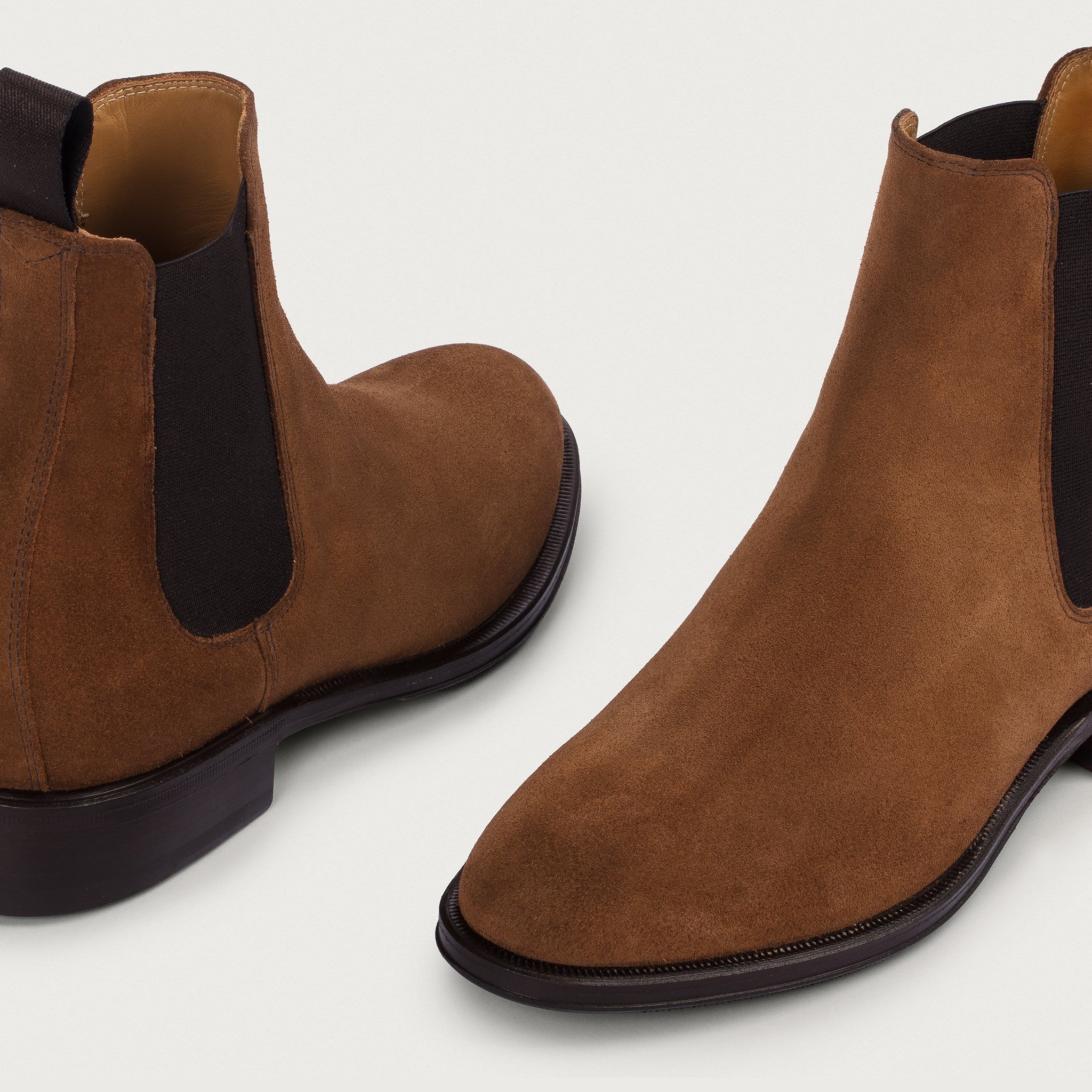 Chelsea Boot in Suede